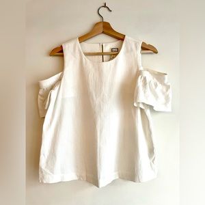 Open shoulder ruffle top